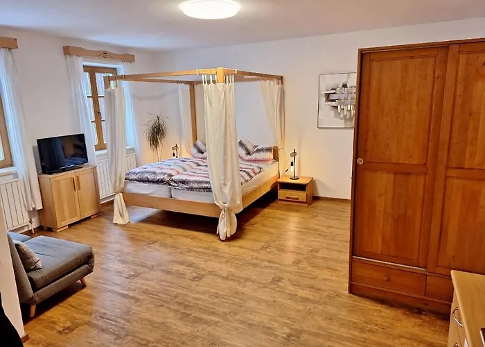 Gasthuis Heurigengasthof Prinz Krumau am Kamp